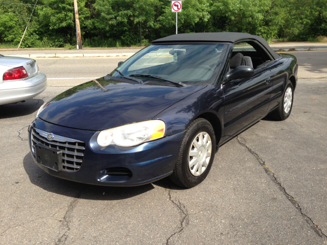 Chrysler Sebring 2004 photo 2