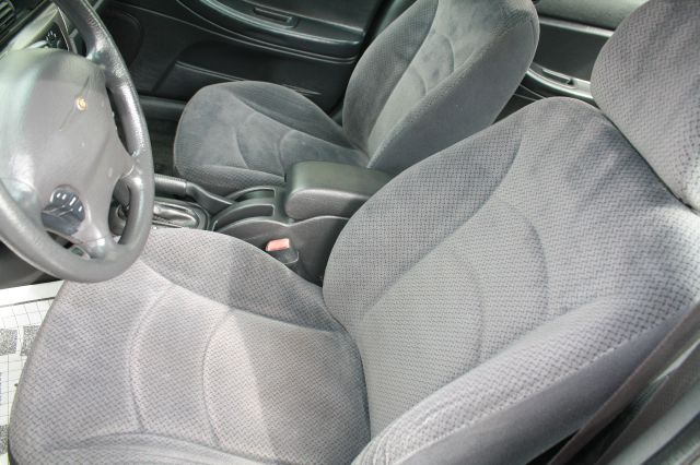 Chrysler Sebring 2004 photo 2