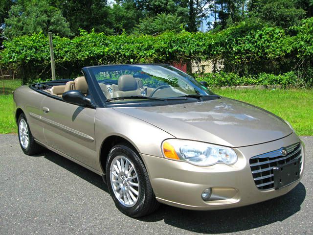 Chrysler Sebring 2004 photo 2