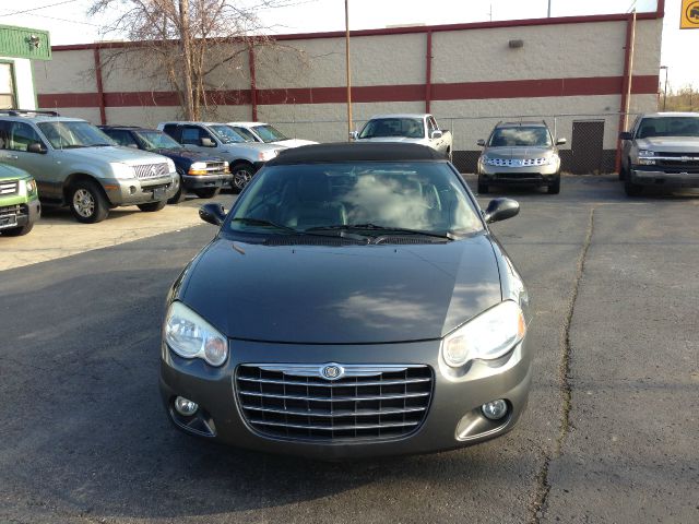 Chrysler Sebring 2004 photo 2