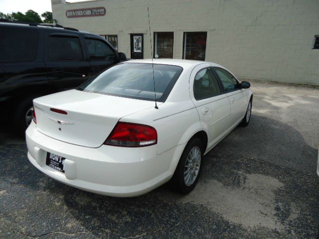 Chrysler Sebring 2004 photo 2