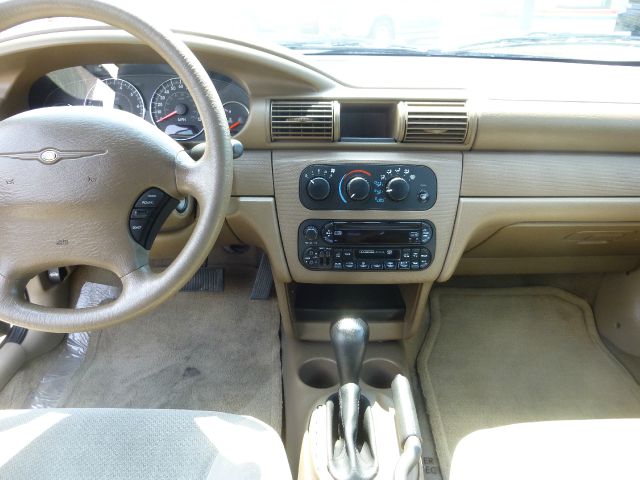 Chrysler Sebring 2004 photo 1