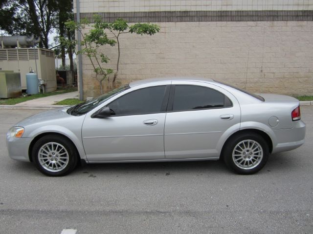 Chrysler Sebring 2004 photo 2