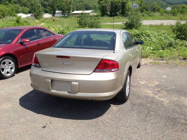 Chrysler Sebring 2004 photo 2