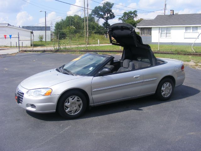 Chrysler Sebring 2004 photo 2