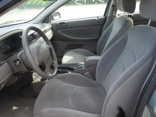 Chrysler Sebring 2004 photo 3