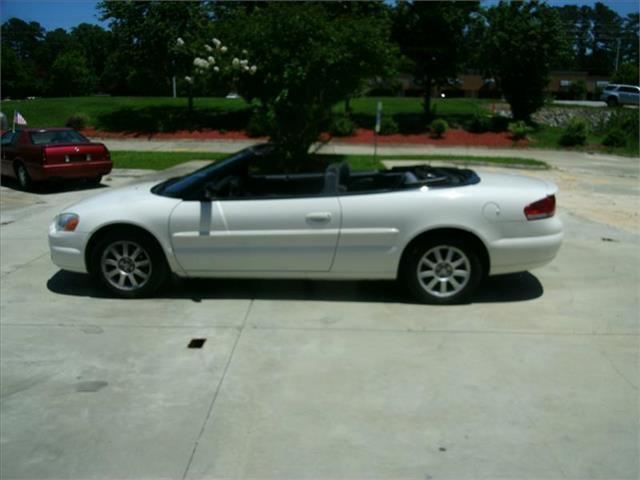 Chrysler Sebring 2005 photo 2