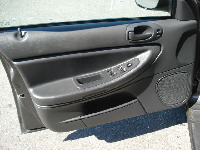 Chrysler Sebring 2005 photo 1