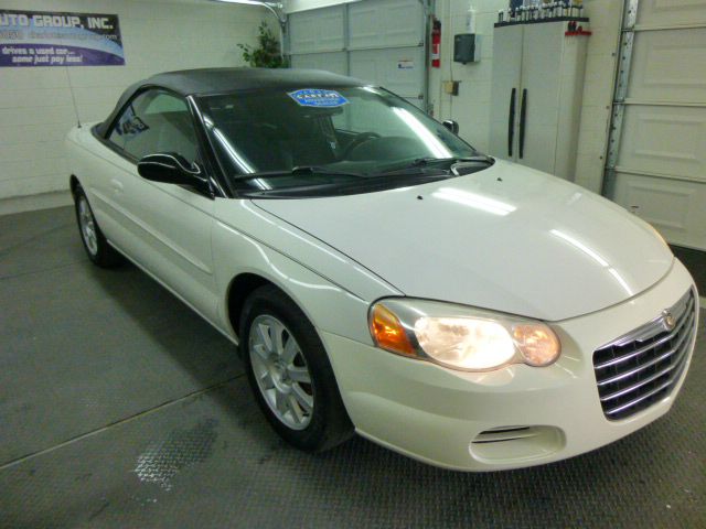 Chrysler Sebring 2005 photo 2