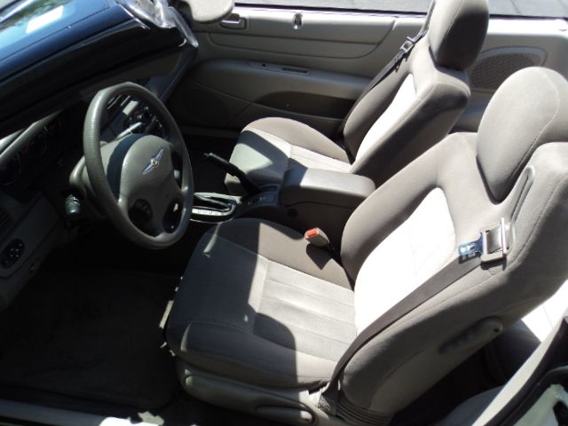 Chrysler Sebring 2005 photo 2