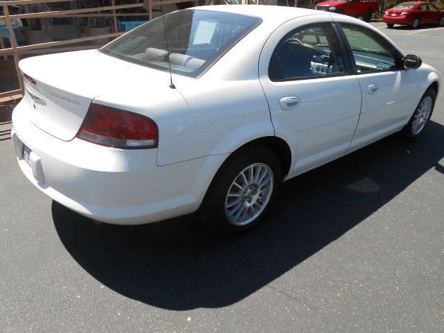 Chrysler Sebring 2005 photo 2