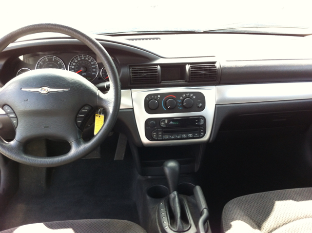 Chrysler Sebring 2005 photo 4