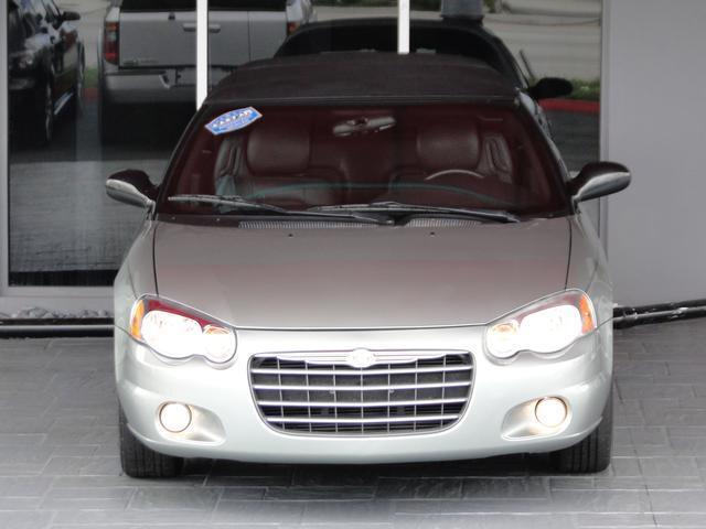 Chrysler Sebring 2005 photo 2