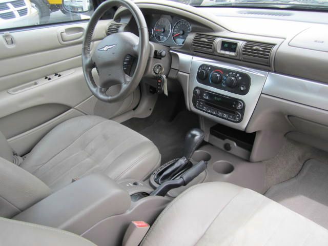 Chrysler Sebring 2006 photo 17