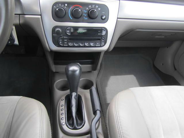 Chrysler Sebring 2006 photo 19