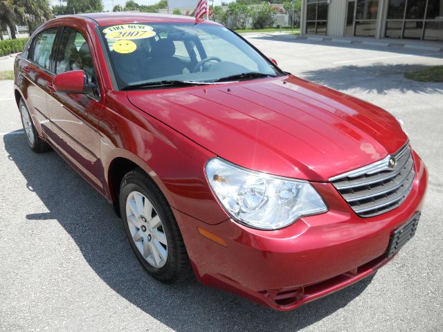 Chrysler Sebring Base Sedan