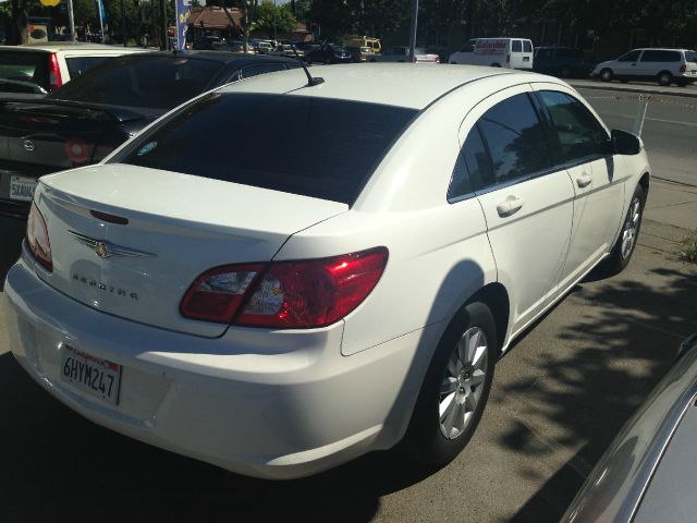 Chrysler Sebring Base Sedan