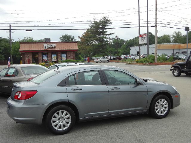 Chrysler Sebring Base Sedan