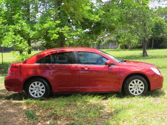 Chrysler Sebring Base Sedan