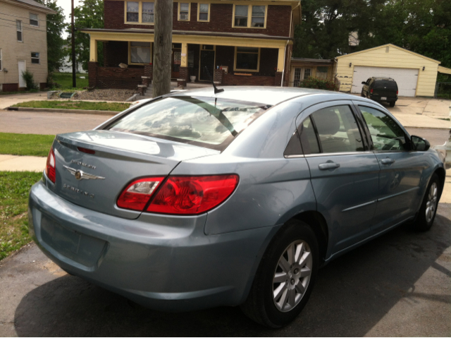 Chrysler Sebring 2009 photo 2