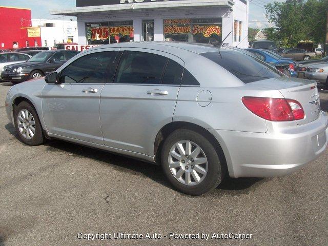 Chrysler Sebring 2009 photo 2