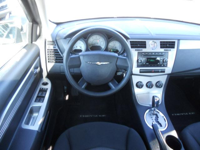 Chrysler Sebring 2009 photo 2