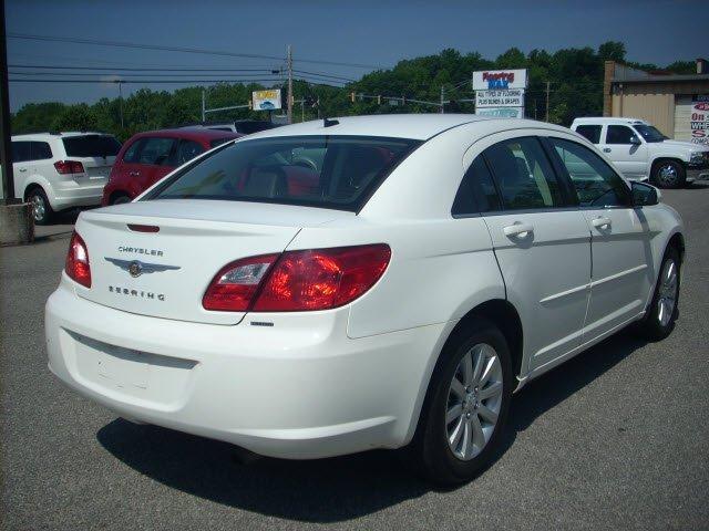 Chrysler Sebring 2010 photo 3