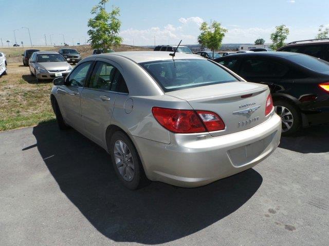 Chrysler Sebring 2010 photo 3