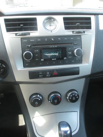 Chrysler Sebring 2010 photo 3