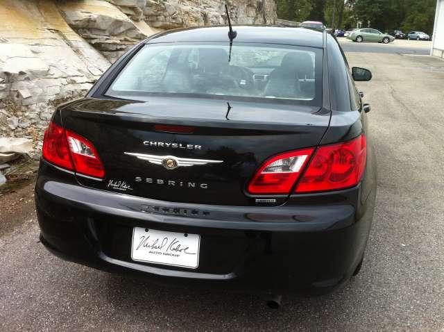 Chrysler Sebring 2010 photo 3