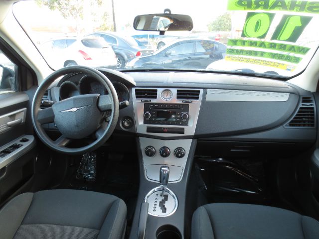 Chrysler Sebring 2010 photo 11