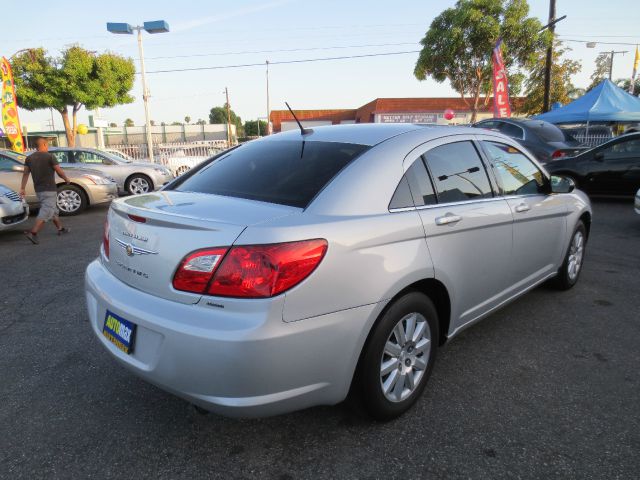 Chrysler Sebring 2010 photo 9