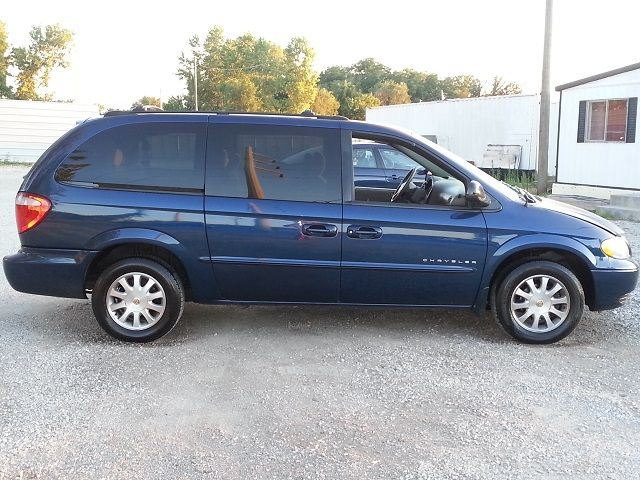 Chrysler Town and Country Open-top MiniVan