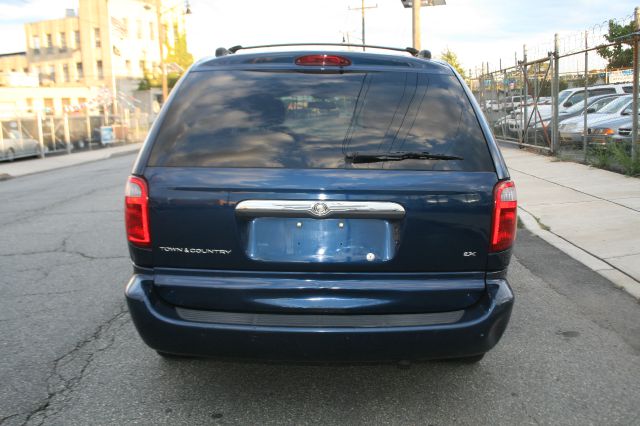 Chrysler Town and Country Open-top MiniVan