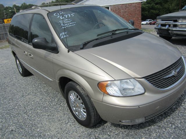 Chrysler Town and Country SLT 25 MiniVan