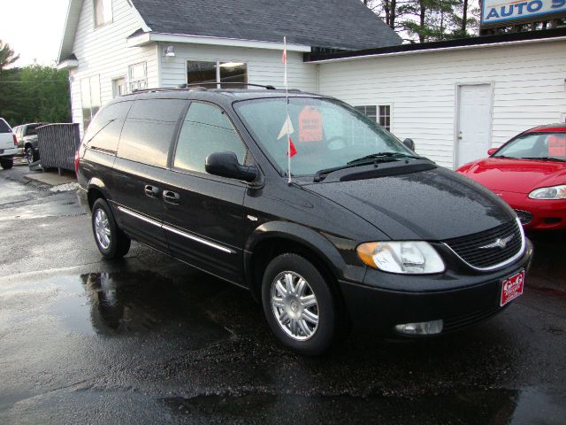 Chrysler Town and Country 3.5 MiniVan