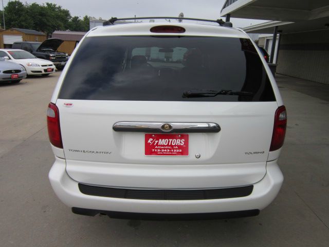 Chrysler Town and Country 3.5 MiniVan