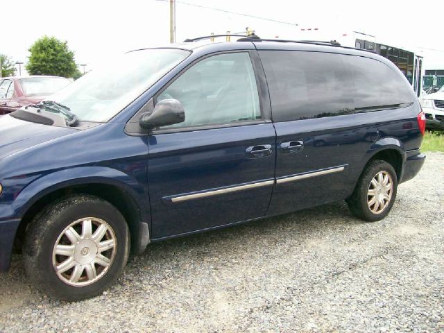 Chrysler Town and Country 3.5 MiniVan