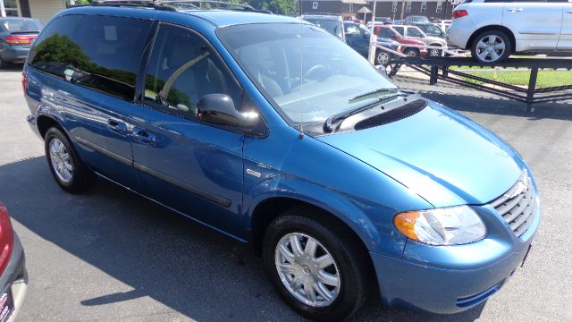 Chrysler Town and Country Elk Conversion Van MiniVan