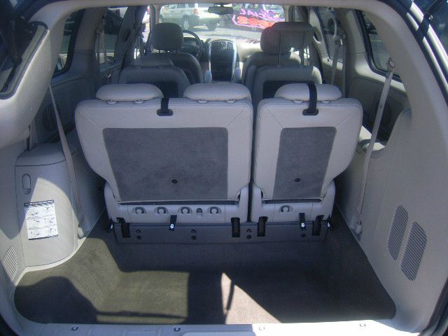 Chrysler Town and Country 3.5 MiniVan