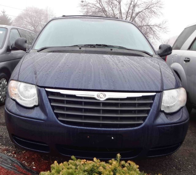 Chrysler Town and Country Elk Conversion Van MiniVan