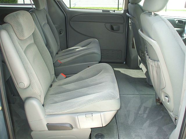 Chrysler Town and Country 3.5 MiniVan