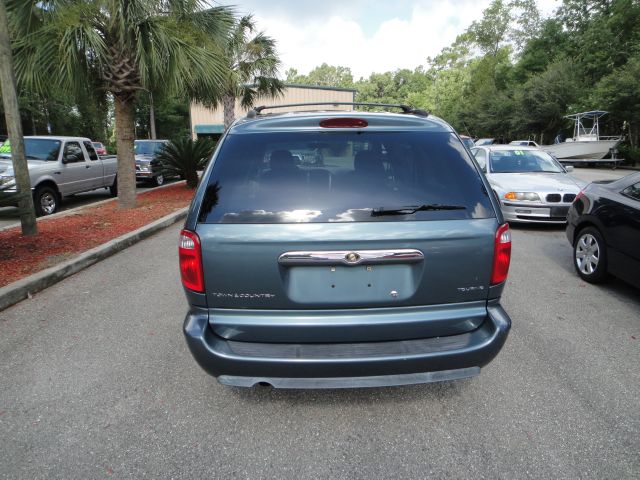 Chrysler Town and Country 3.5 MiniVan