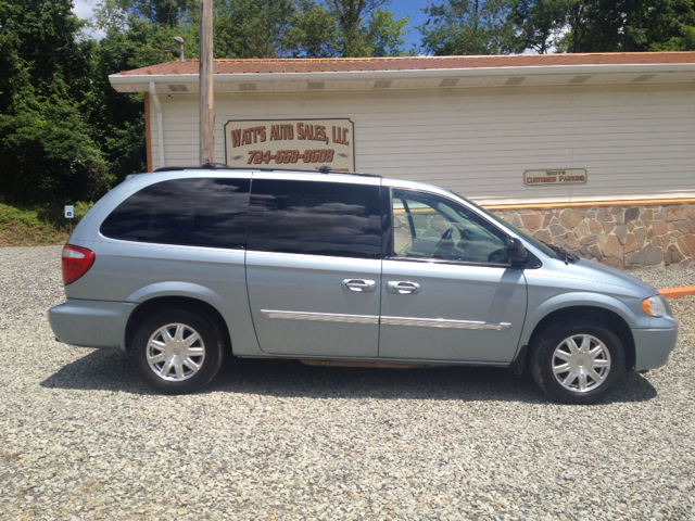 Chrysler Town and Country 3.5 MiniVan