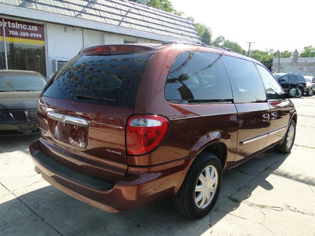 Chrysler Town and Country Z06 MiniVan