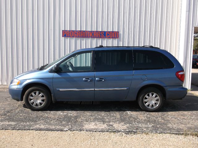 Chrysler Town and Country 3.5 MiniVan