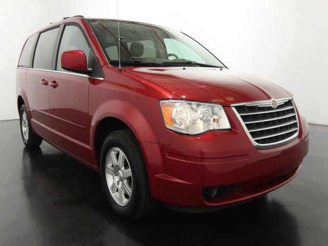 Chrysler Town and Country 3.5 MiniVan