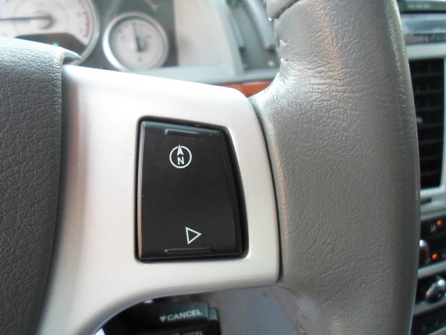 Chrysler Town and Country 2008 photo 21