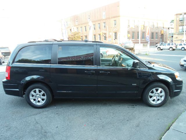 Chrysler Town and Country 2008 photo 41