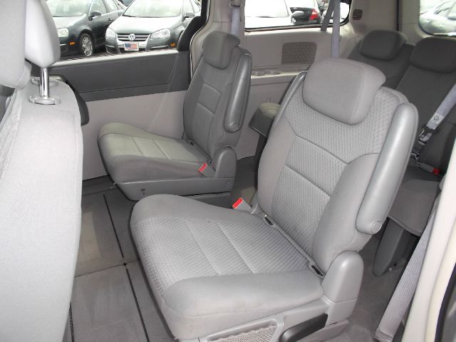 Chrysler Town and Country 3.5 MiniVan